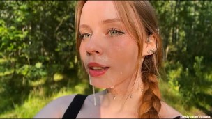 Nejlepší kouření v lese od holky se zelenýma očima
